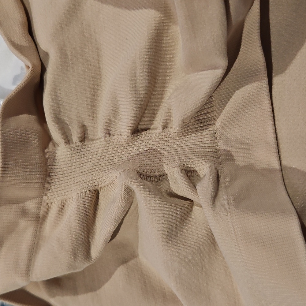 Donna Karan Intimates Size Medium - image 4